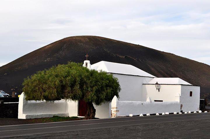 The Colors House Leilighet Costa Teguise Eksteriør bilde